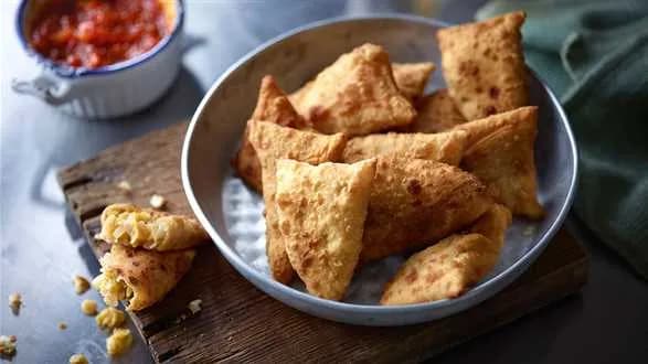 Samosy z nadzieniem kokosowym z soczewicą