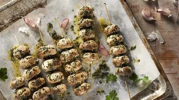 Grillowane pieczarki w soli czosnkowej