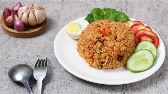 Nasi goreng - smażony ryż