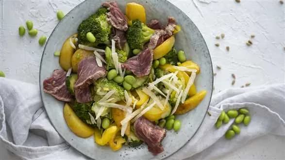 Pastrami z warzywami