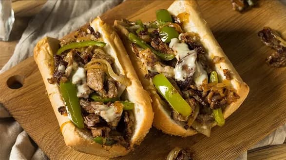 Philly cheesesteak - kanapka z Filadelfii
