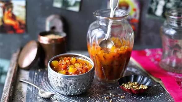 Chutney z pomidorów i mango