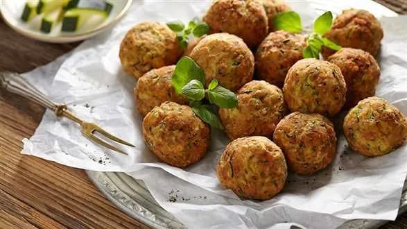 Smażone kuleczki z cukinii