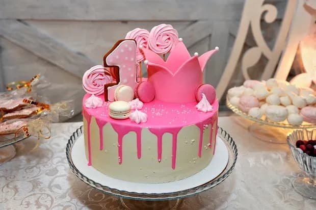 Zdrowy tort na roczek bez cukru – przepis dla niemowląt i małych dzieci