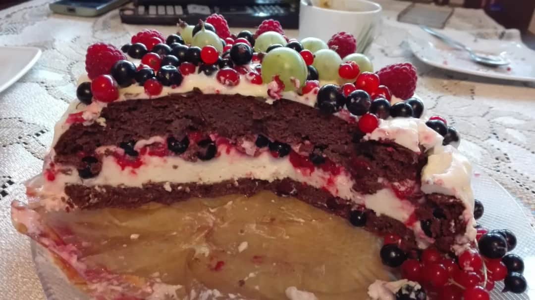 Jak zrobić tort dietetyczny, który zachwyci smakiem i zdrowiem